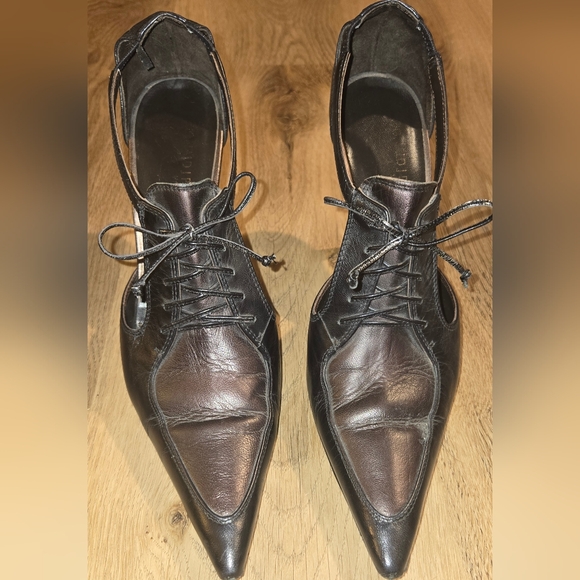 Donald J Pliner Lace-Up Point Toe Silettos - Picture 2 of 7